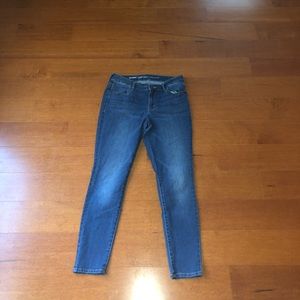 Size 8R Old Navy jeans